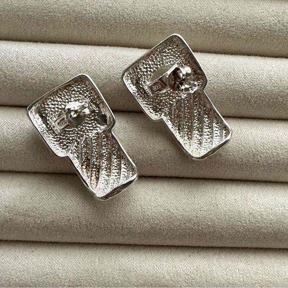 Vintage 925 Sterling Silver Earrings with 925 Backs - Picture 4 of 16